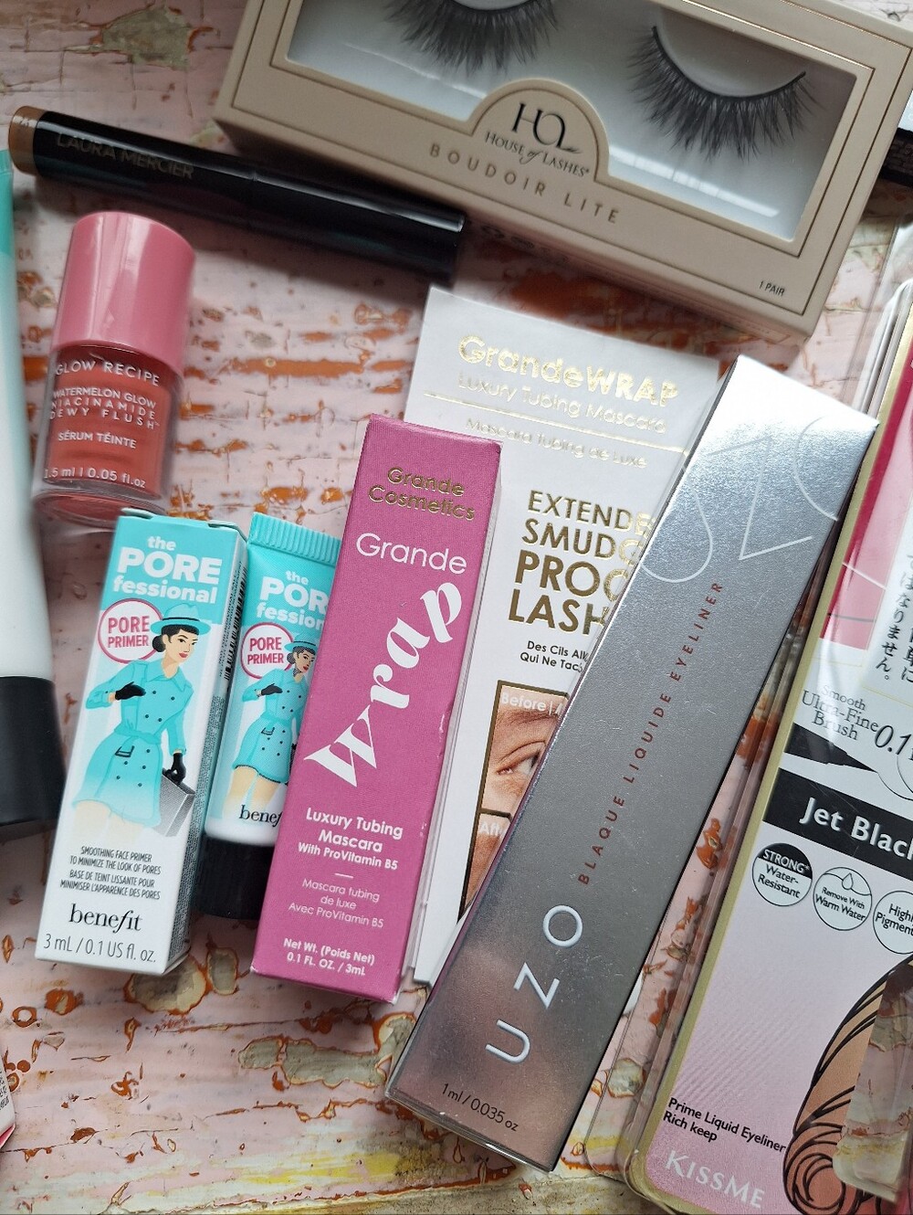 New 8 Pc Benefit Makeup Lot Primer, Black Eyeliner, Lashes - Picture 5 of 6
